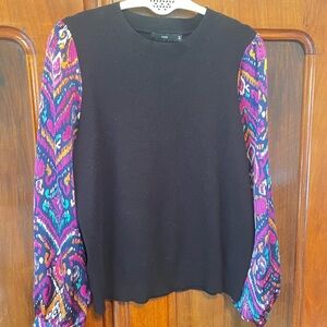 Fate Black Sweater with Colorful Sleeves